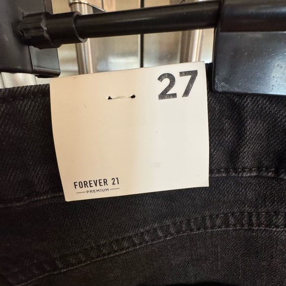 Forever 21 Black  Embroidered Daisy Jean Shorts - Picture 6 of 8